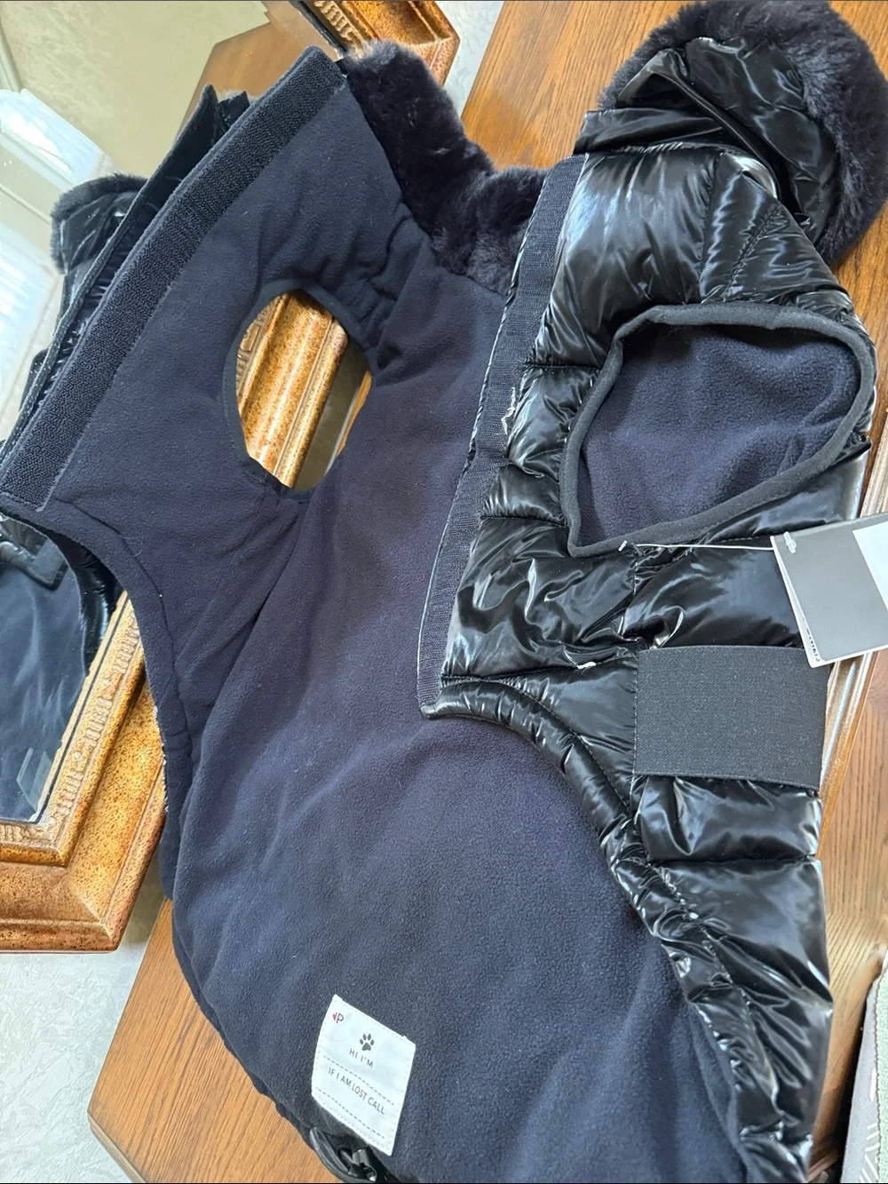 Pajar Dog Black Quilted Puffer Vest/Jacket with Faux Fur Collar and Belt. Size L